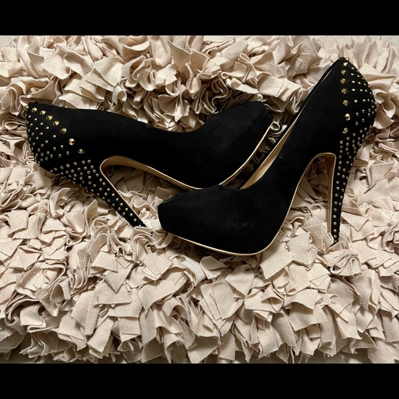 Peep Toe Black Studded Pumps - Picture 6 of 6